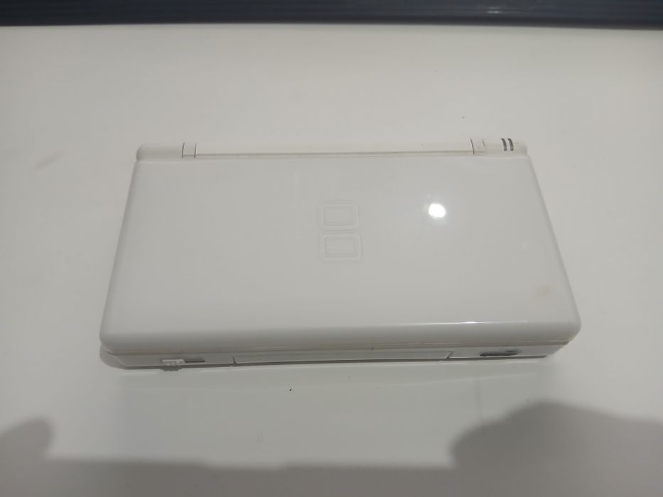 Nintendo DS Lite