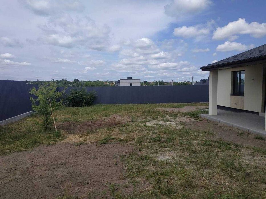 Буча! Одноповерховий будинок з частковим ремонтом і комунікаціями