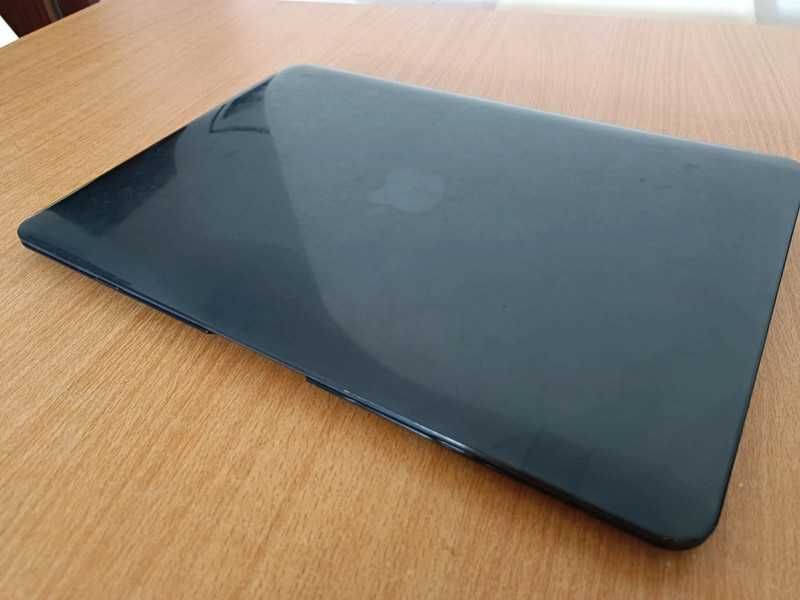 Vendo Portátil Apple MacBook air 2017 com caixa e carregador original