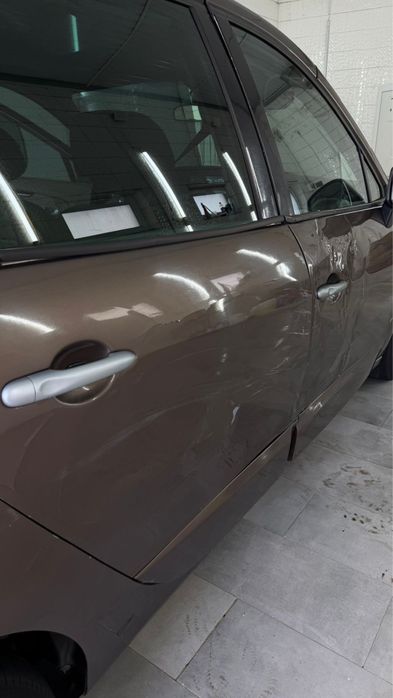 Терміново!! Продам RENAULT GRAND SCENIC 2009р. 2.0 дизель автомат(aisin 6ст.)