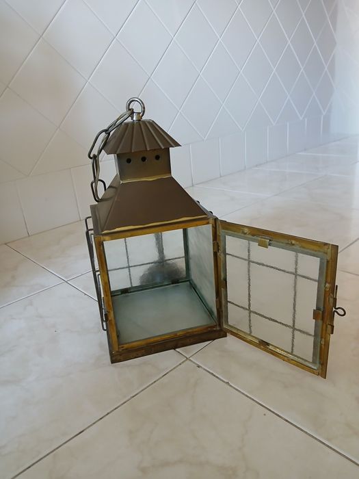 Candeeiro em latão lanterna