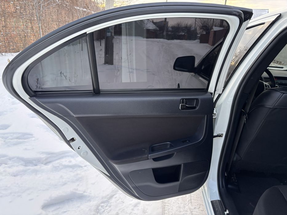 Mitsubishi Lanсеr 2011,1.8, механика, в отличнейшем состоянии!