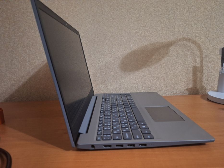 Ноутбук Lenovo IdeaPad S145-15IKB Intel i3 SSD 512GB