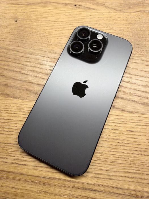 Iphoen apple 16pro 256GB czarny