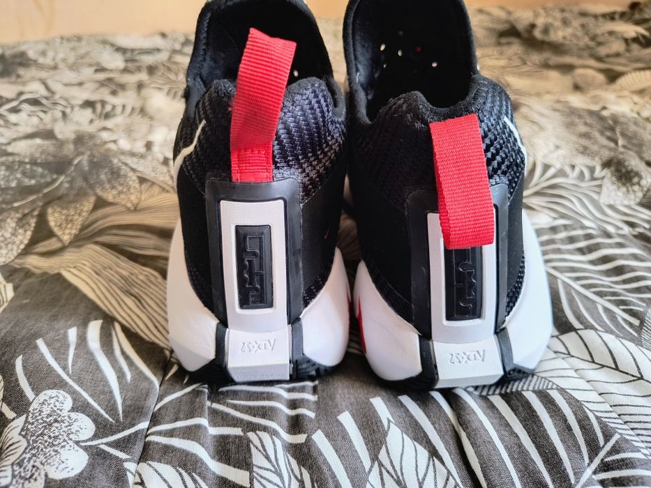 Кросівки Nike LeBron Soldier 14