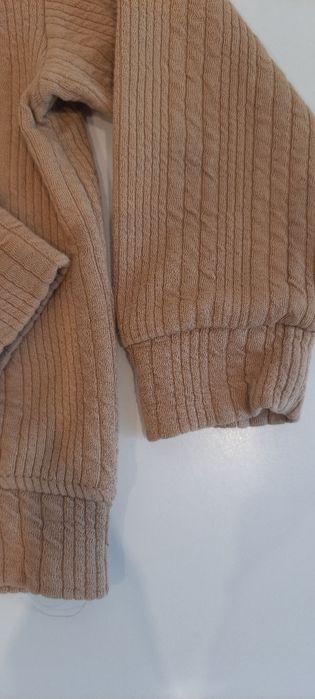 Sweterek chłopięcy 80/86