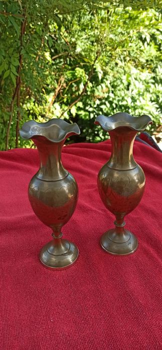 Jarras antigas em latao