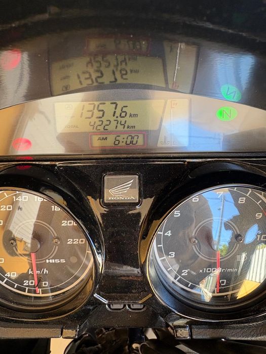 Honda Varadero 1000 ( apenas 42 mil kms )
