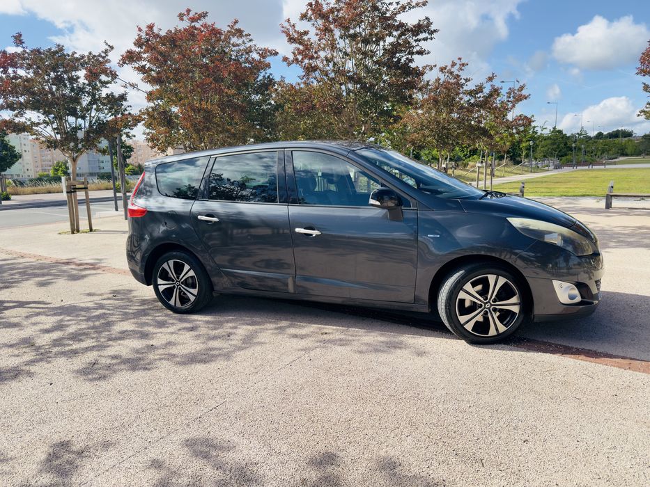 Grand Scenic 1.5 dCi bose Edition 100€