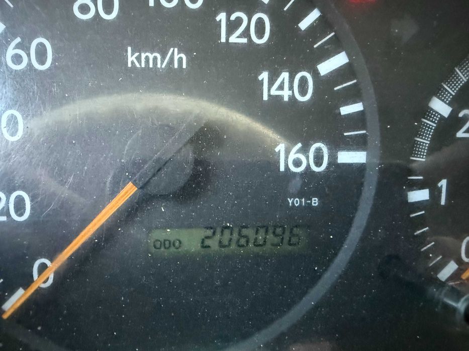 Carrinha Toyota dyna tribasculante