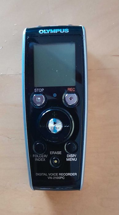Gravador de voz digital Olympus VN-2100PC com microfone