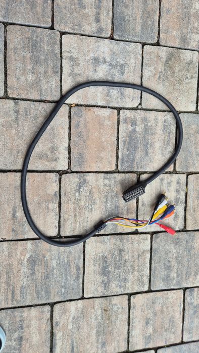 Przewód SCART (EURO) – 6x RCA (cinch) 1 m
