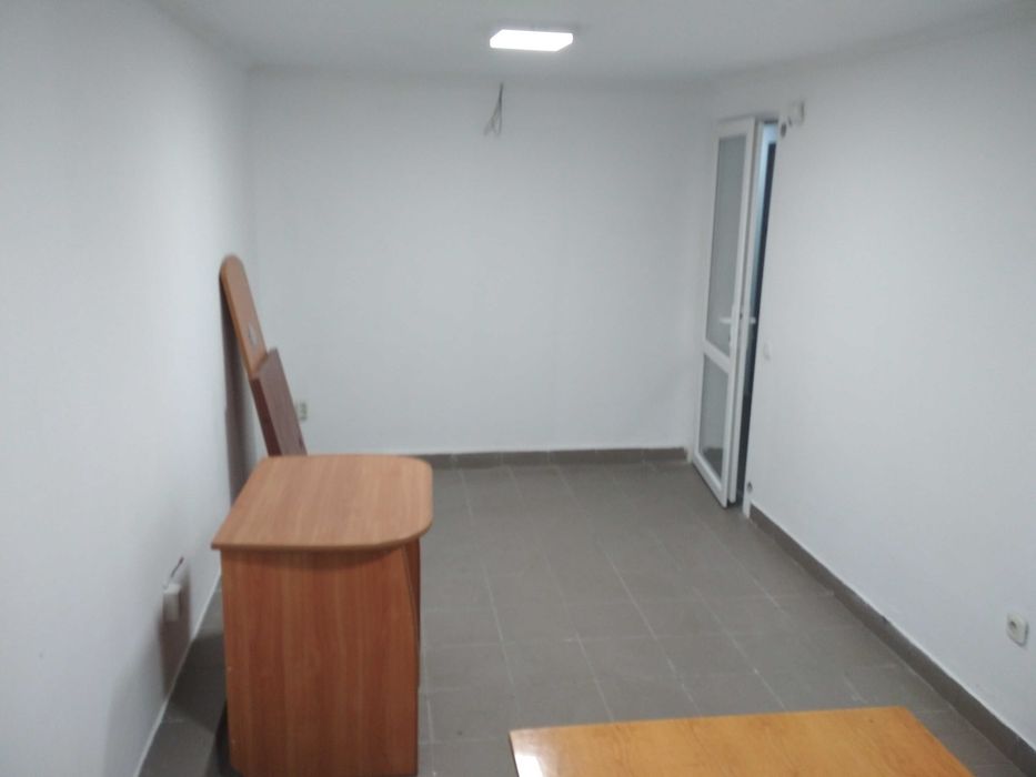 Складські приміщення від 15 до 150 м². Зберігання та логістика.