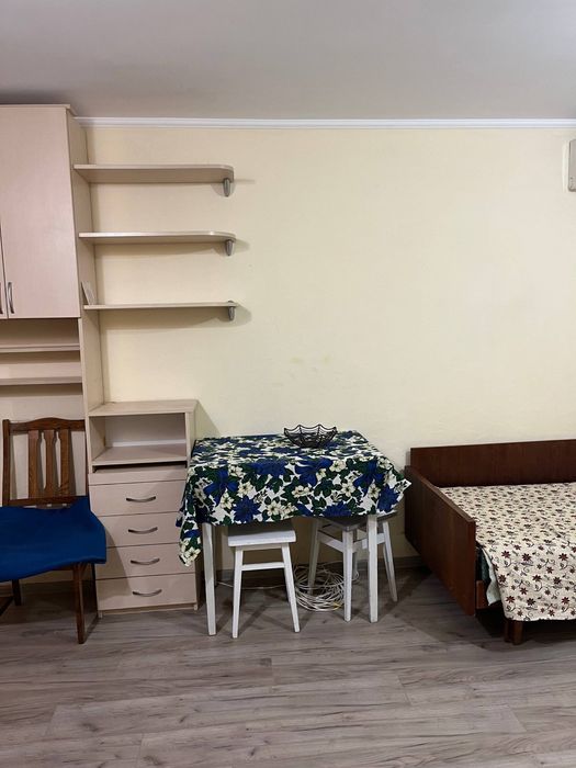 Продаж кімнати в гуртожитку 17м