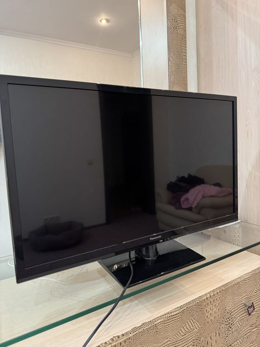 Продам телевізор Panasonic TX-LR32B6