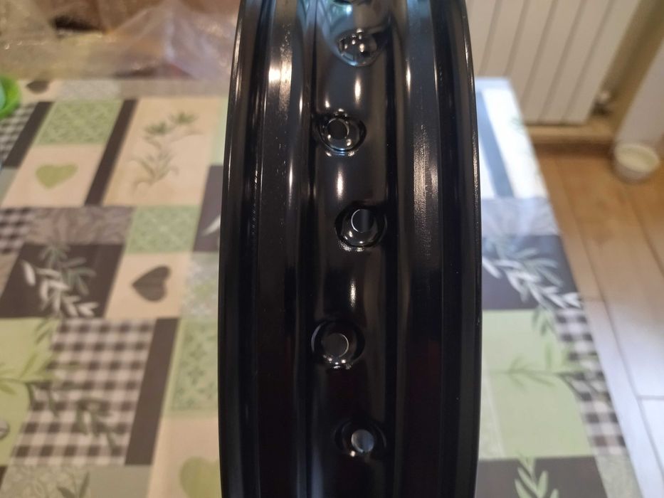 Обод 2.15  R18 алюминиевый