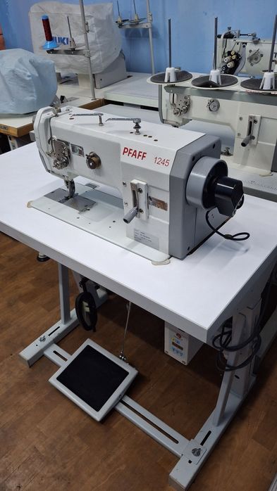 Швейна машина Pfaff 1245, JukiDNU1541, Juki LU 2210, Durkopp-adler 767