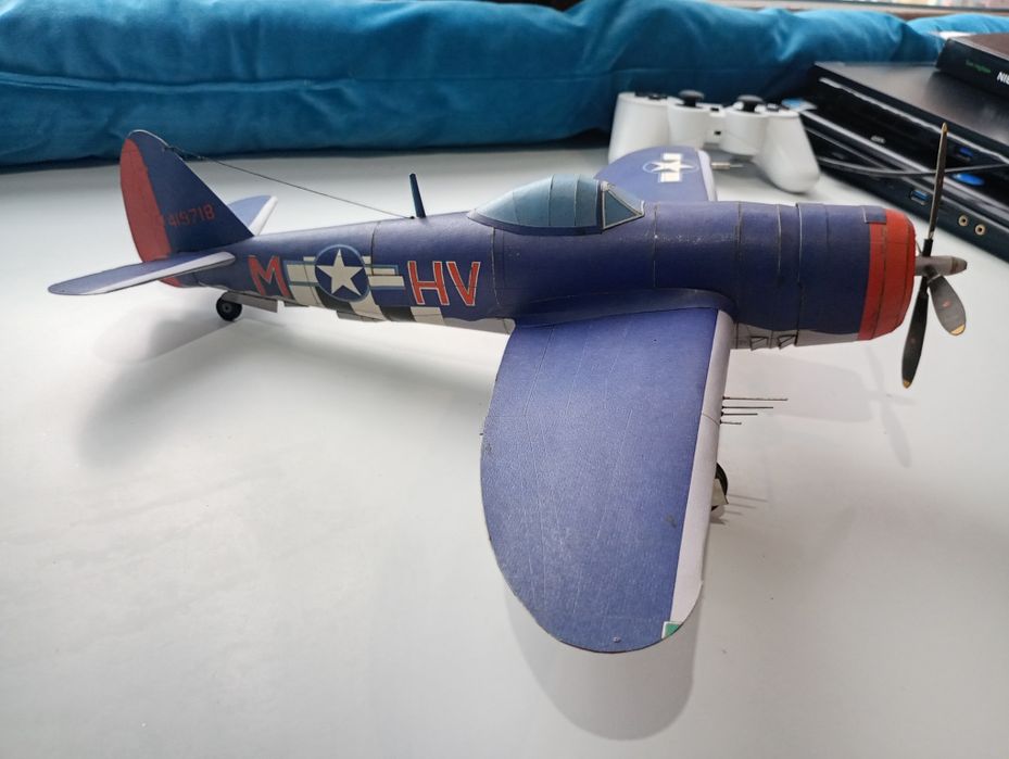 Model kartonowy Mały Modelarz 6/1998 P-47 Thunderbolt vintage sklejony