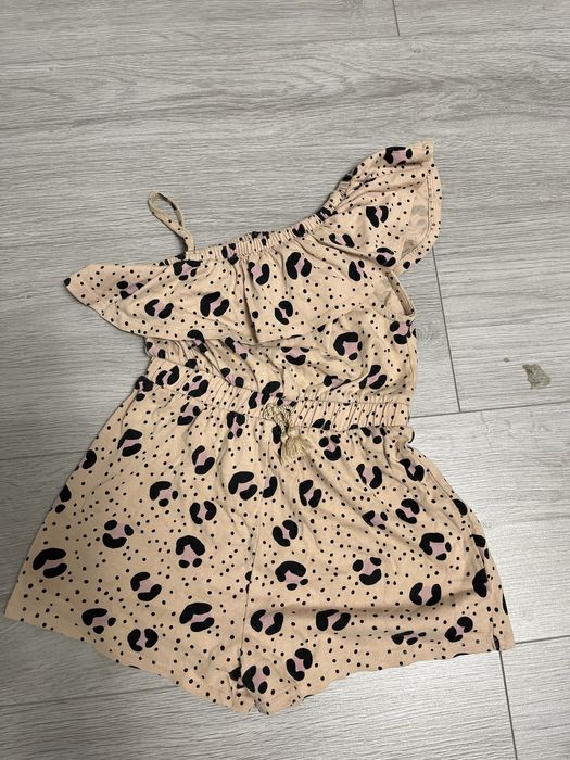 Речі на дівчинку 3/4 роки