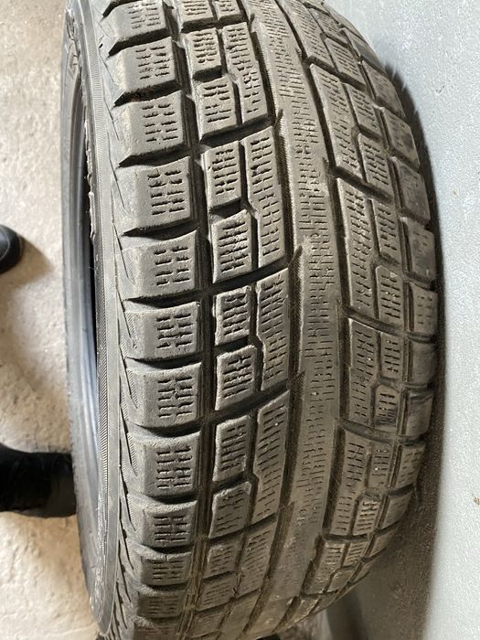 Шины yokohama 225/60 R17 износ 50%