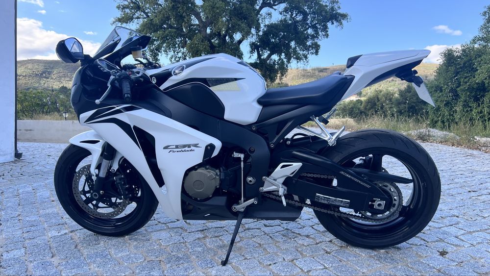 Honda CBR1000RR Fireblade 2009 | Apenas 11.500 km | Excelente Estado