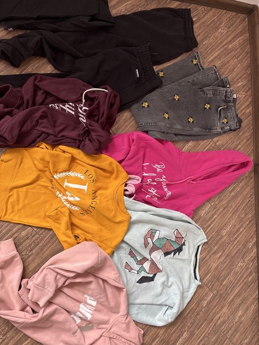 Кофти і штани віддам