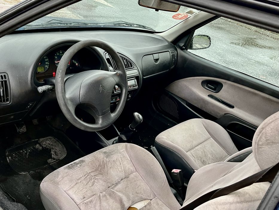 Citroen Saxo 1.1c  Ano-2001  Pronto a Circular!