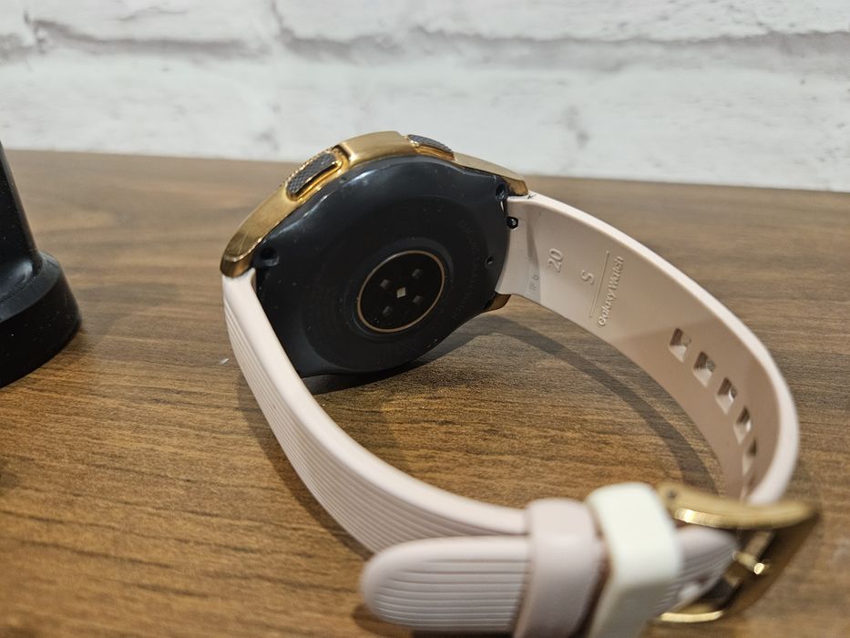 Smartwatch Samsung Galaxy Watch R810 42mm Rose gold