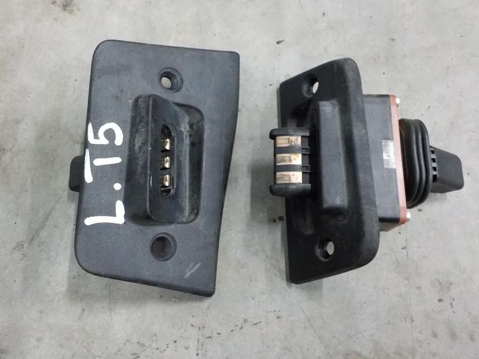 VW T5 STYK STYKI KONTAKT DRZWI ODSUWANYCH LEWYCH