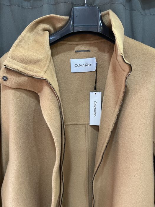 Casaco Calvin Klein de lã camel tamanho 40 novo com etiqueta