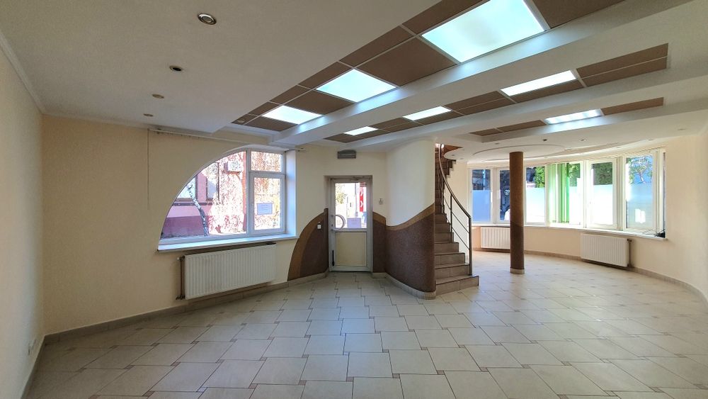 ПРОДАЖ КОМЕРЦІЙНОГО приміщення-комплексу в центральн. частині Мукачева