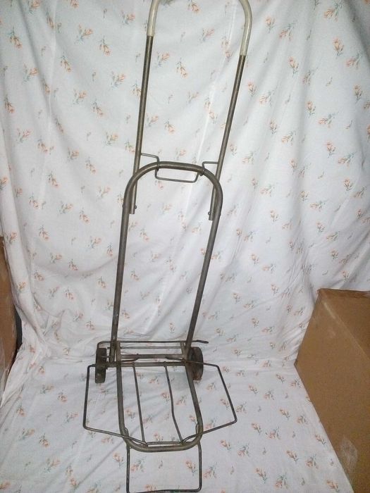 тележка кравчучка хозяйственная на колесиках складная б/у