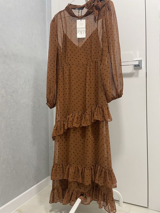 Продаю платье Zara р.s