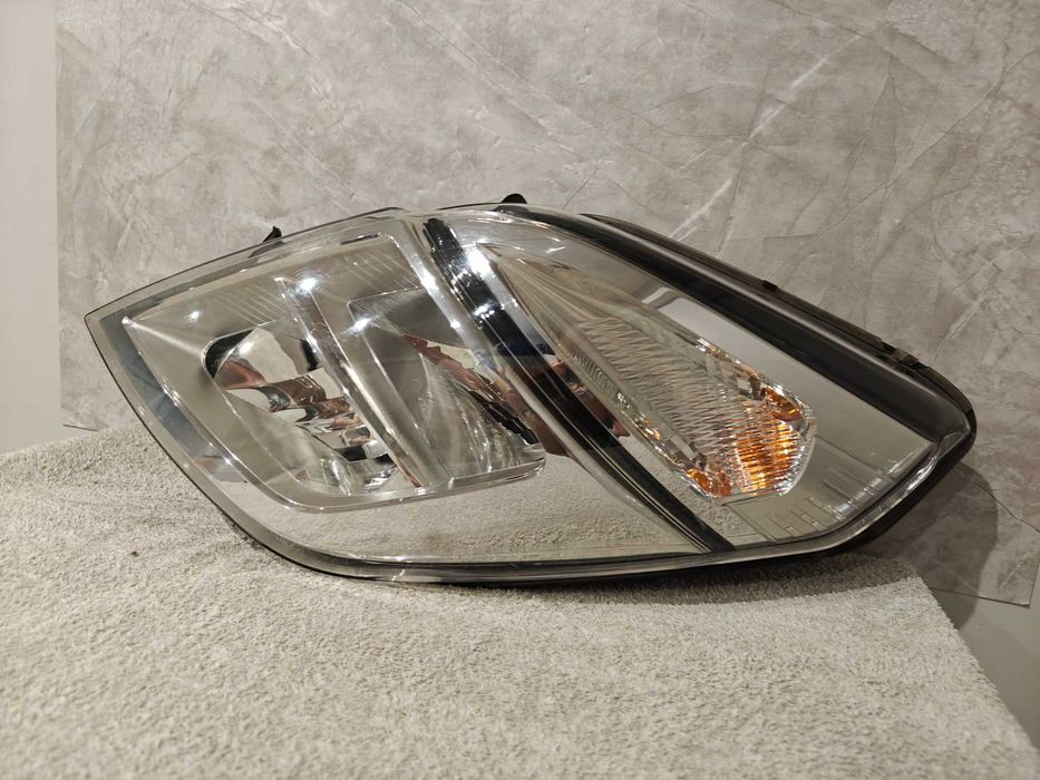 Lampa Lewy Przód Nissan NV400 EUROPA