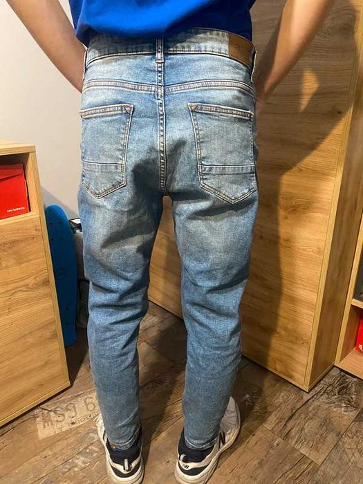 Spodnie jeansowe House 29/32 typu carrot