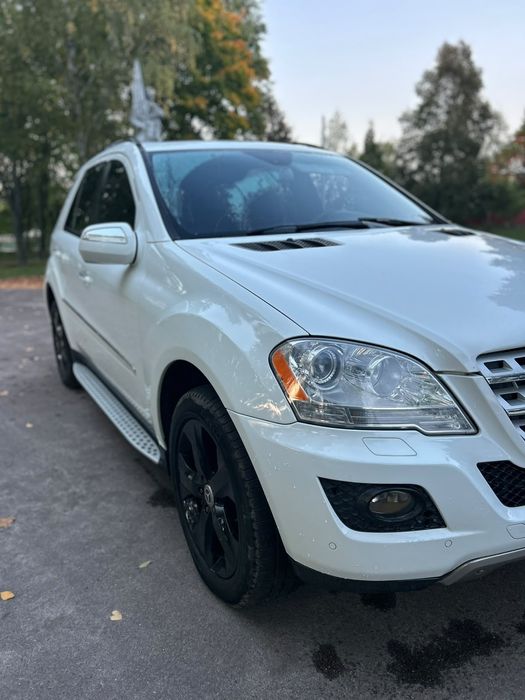 Mercedes- ML 2010рік 3.0D