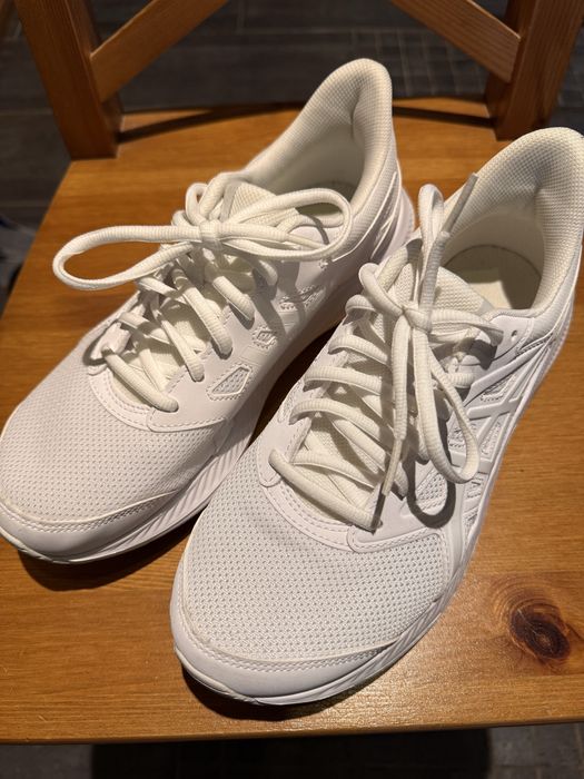Obuwie sportowe białe asics