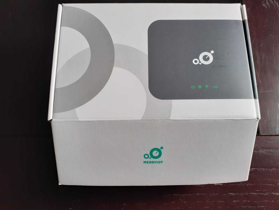 Helium Hotspot MerryIoT + 5dBi Antenna + RP-SMA Cable N 10M64297865989635120