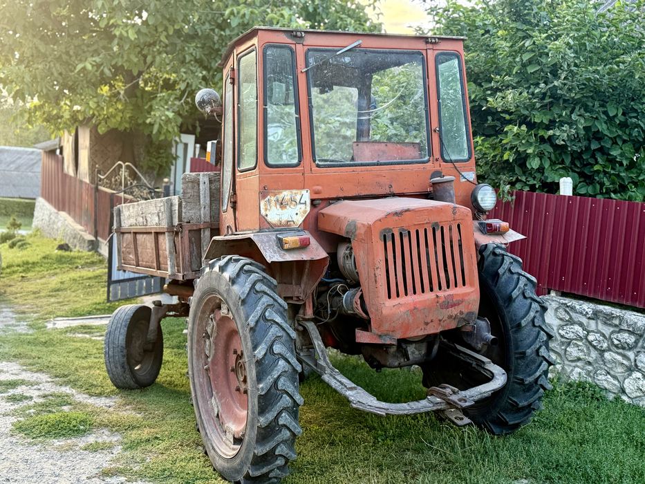 Продаю тарктор свій шасік Т-16М