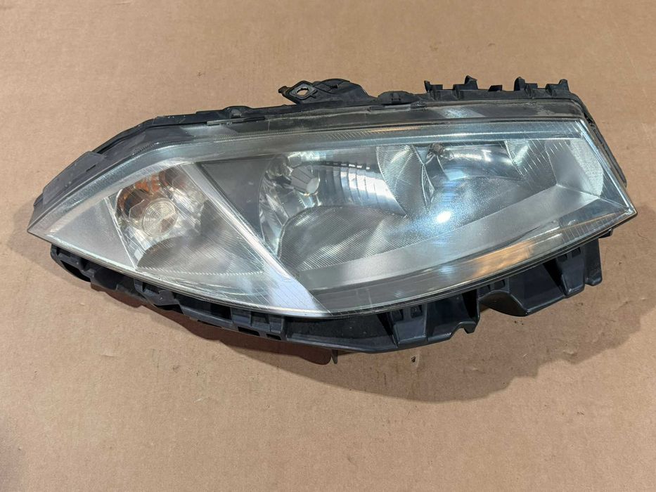 Óticas / Farois Megane 2 de 2004