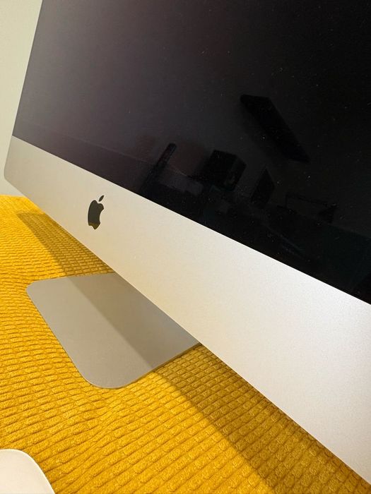 iMac 21.5 2019 Retina 4K 3GHz i5 16GB RAM 250GB Radeon Pro 560X 4GB