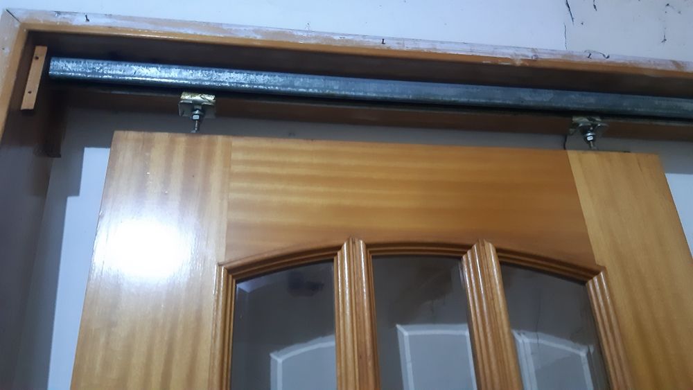 Portas de correr/deslizantes madeira maciça completas424184931975188481