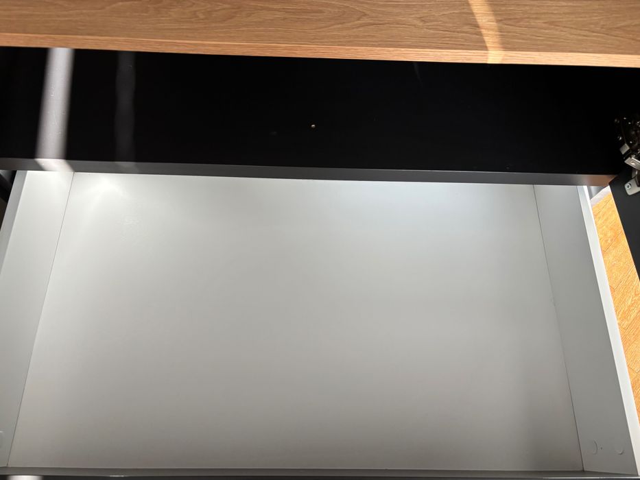 Szafa 3-drzwiowa VOX