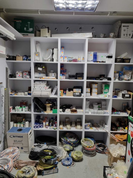 Wyprzedaż materiałów elektrycznych