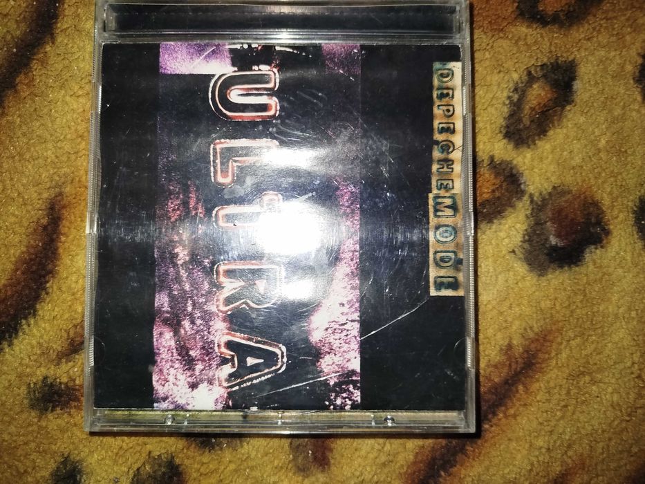 Sprzedam płyty CD zespołu Depeche mode oraz U22