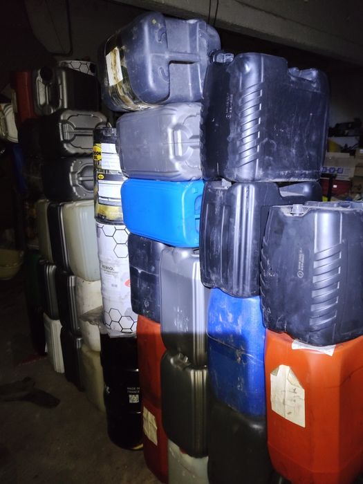 Каністри  , бочки бу