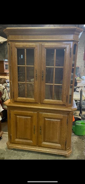 Witryna i komoda w stylu rustykalnym