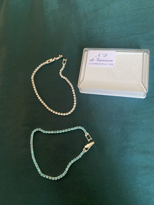 Новий набір браслетів на руку