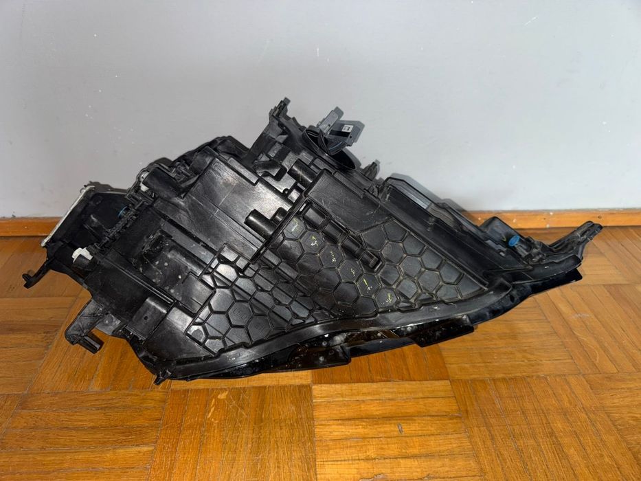 Фара передняя левая Volvo S60/V60.  (2019-2022)  Full LED 32338020