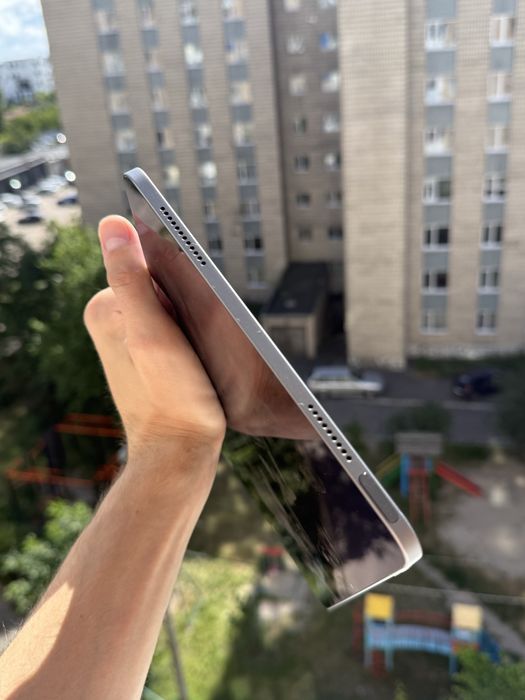 Apple Ipad air M4 2026 11" 128 wi-fi гб 100% батарея